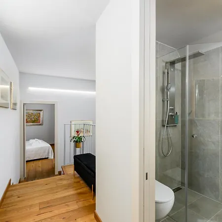 Week Mor Apartment