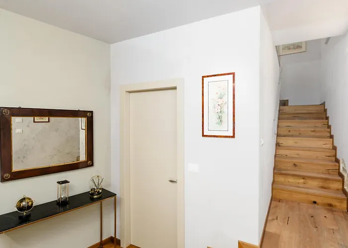 Week Mor Apartman La Morra